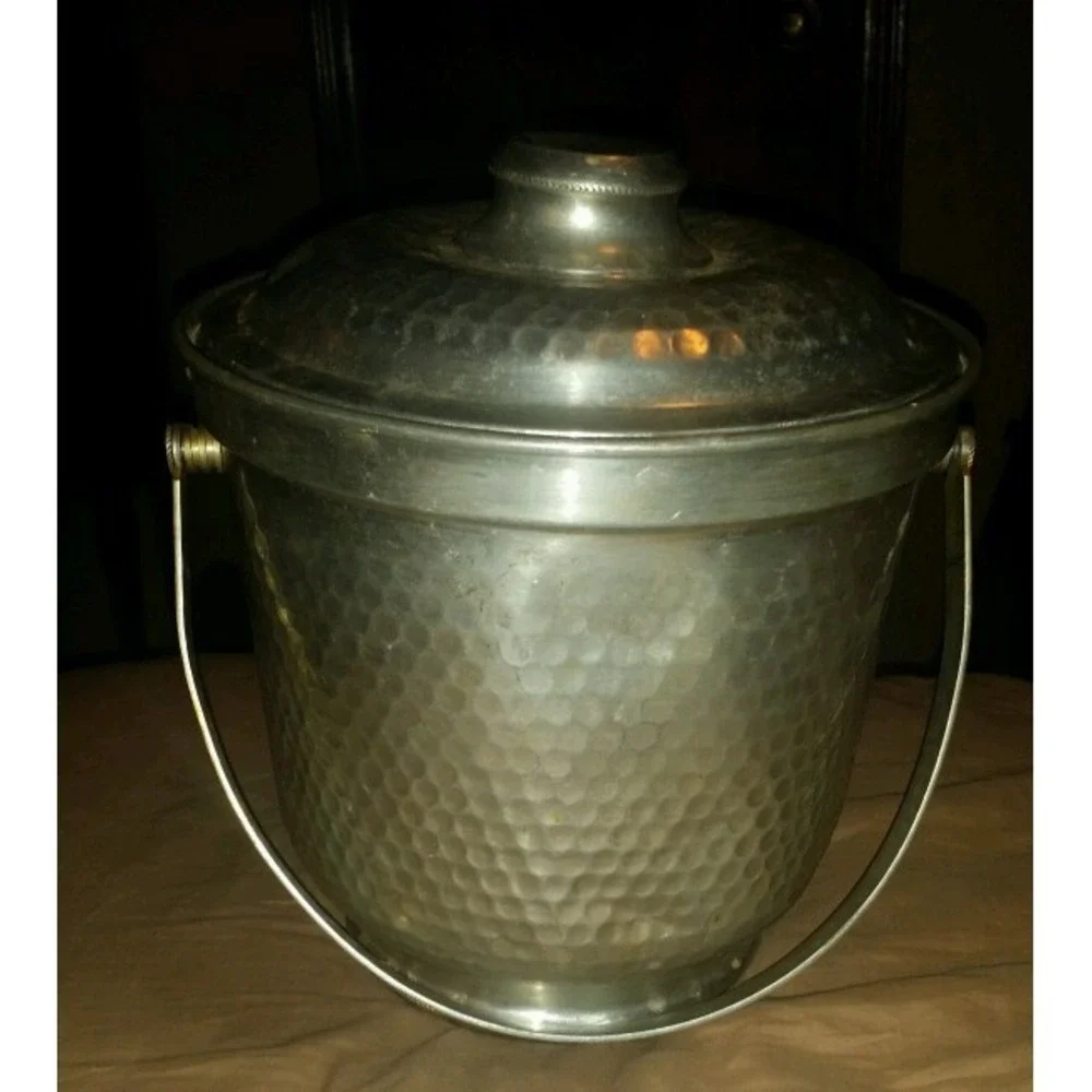 Vintage hammered aluminum ice bucket Made in‎ Italy lid
